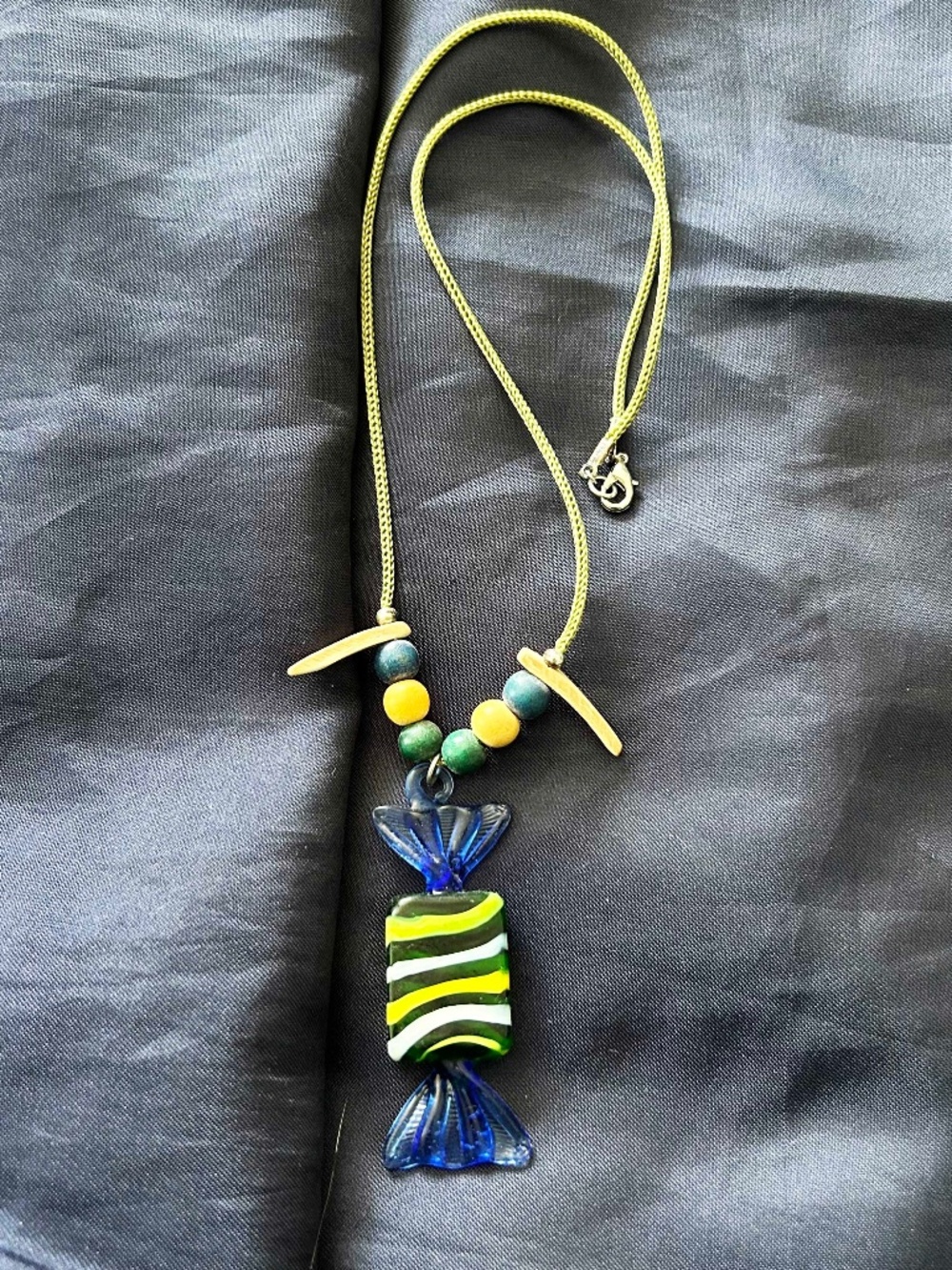 NECKLACE BLOWN GLASS CANDY NAVY/YELLOW/GREEN WITH MATCHING BEADS ON SILK CORD,
